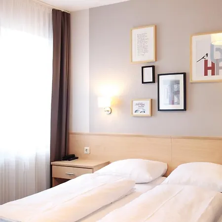 弗里德里希大街酒店 2* 兰佩特海姆