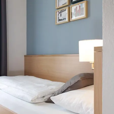 弗里德里希大街酒店 酒店 2*